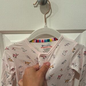 Magnet Me never worn sleeper size 6-9 months